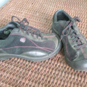 KeenBlack Sued Lace ups